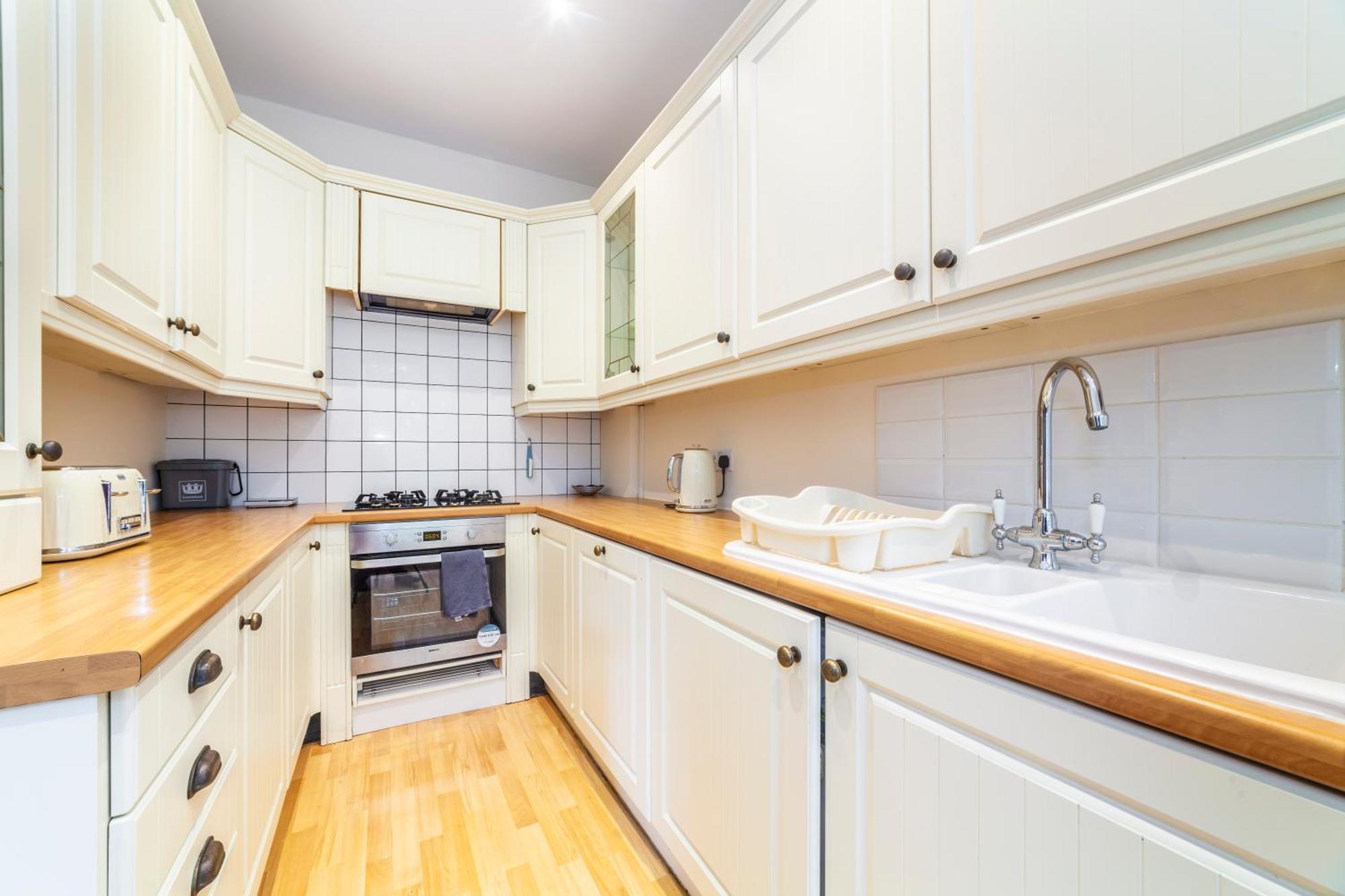 Amazing 1bd In Victorian House - Lewisham Park * Londra